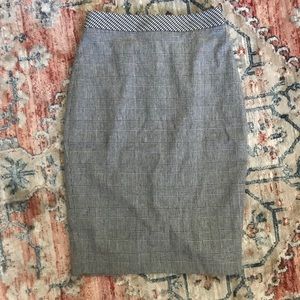 Bebe Plaid Pencil Skirt